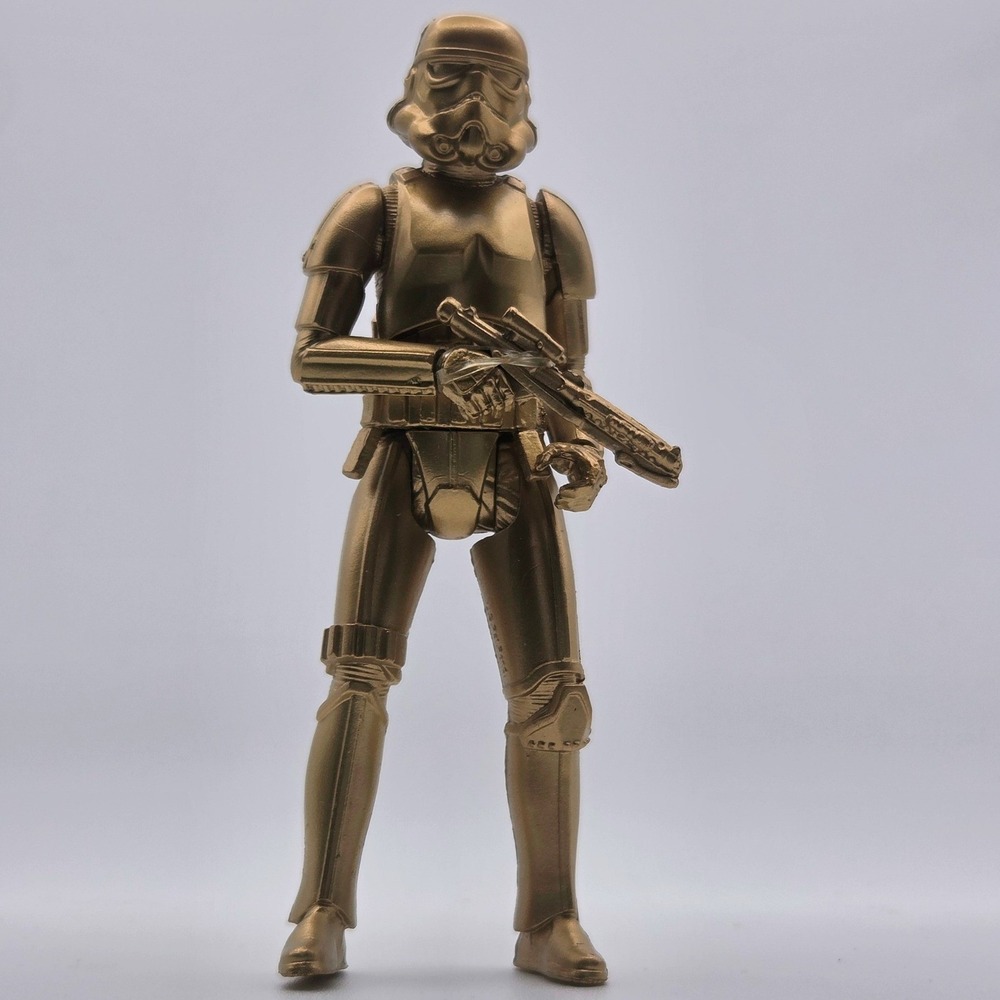 Hasbro Star Wars Stormtrooper 3.75" Gold Good Skywalker Saga Commemorative - Picture 8 of 8